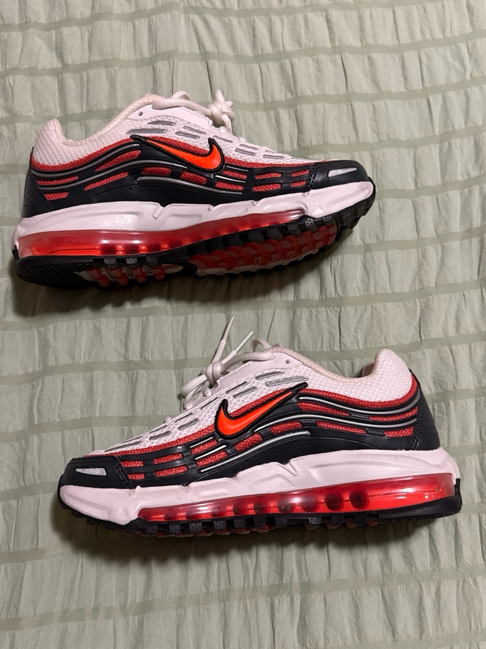 Nike Kids White, Black & Red Air-Cushion Sneakers